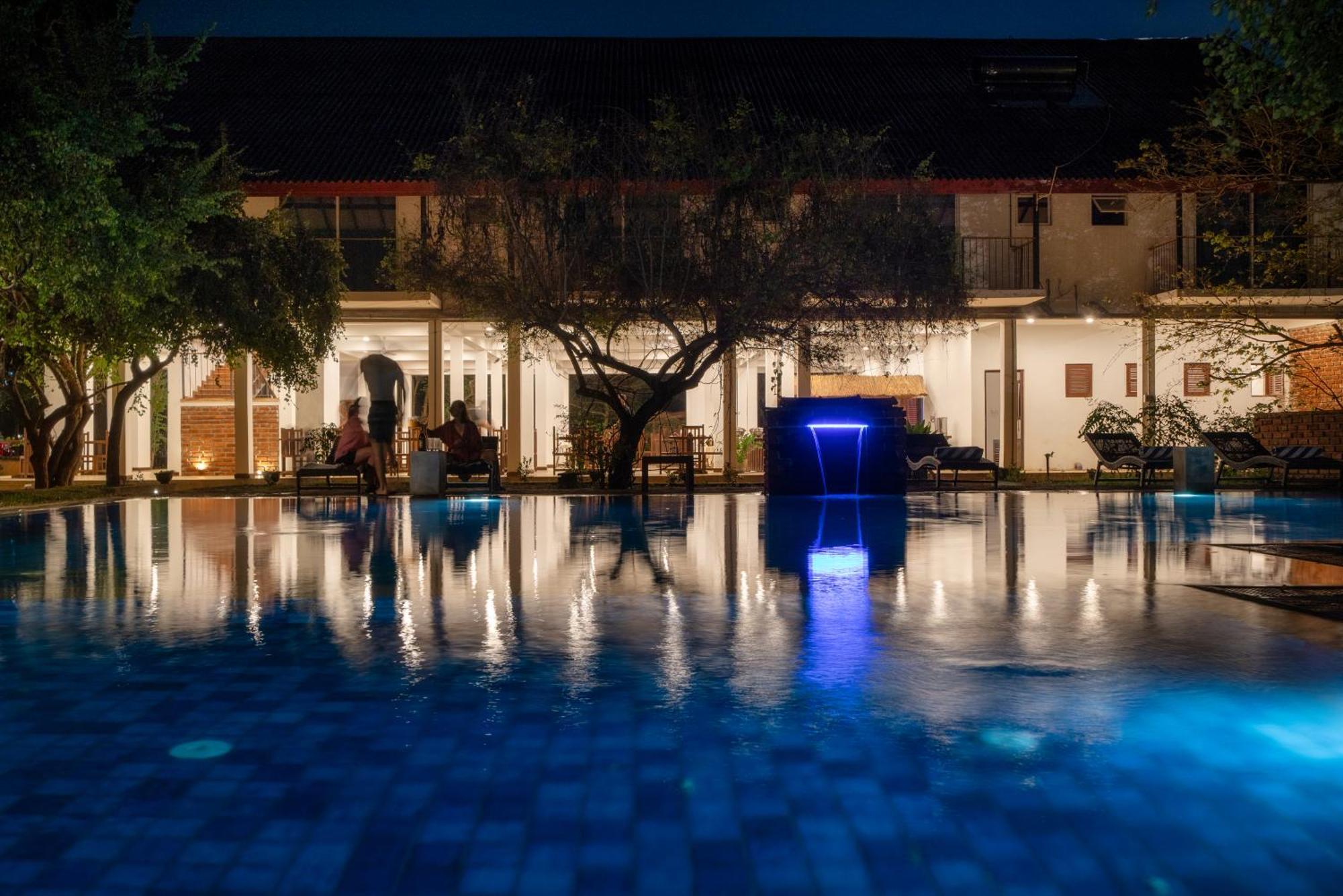 Lario Resort Сигирия Экстерьер фото